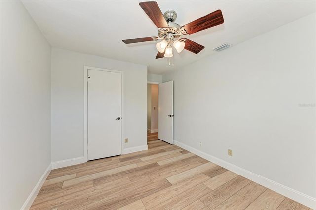 2927 W GANDY BOULEVARD, Tampa, FL 33611