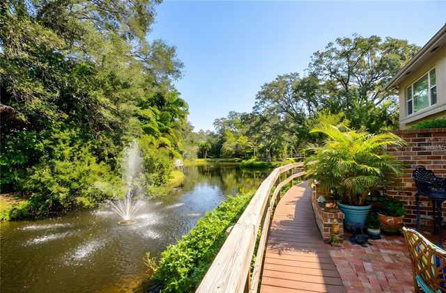 2927 W GANDY BOULEVARD, Tampa, FL 33611