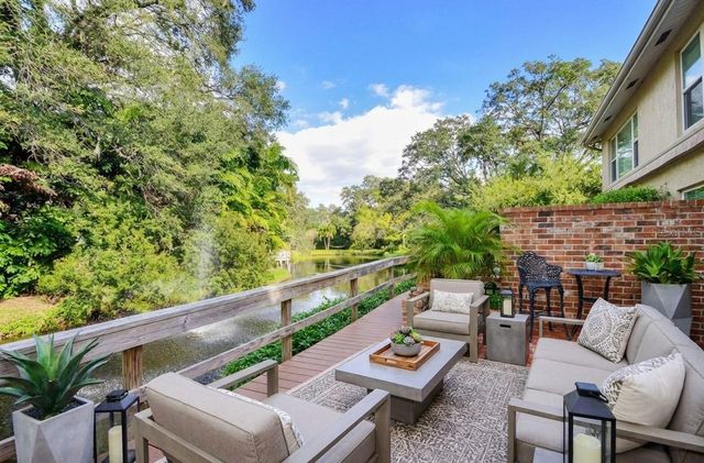 2927 W GANDY BOULEVARD, Tampa, FL 33611