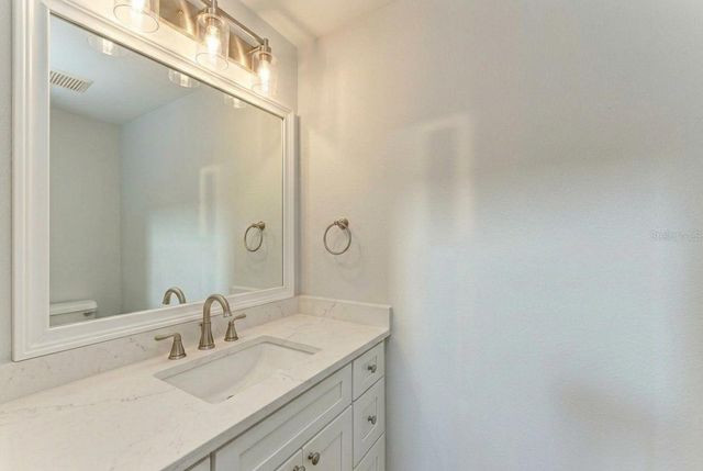 2927 W GANDY BOULEVARD, Tampa, FL 33611