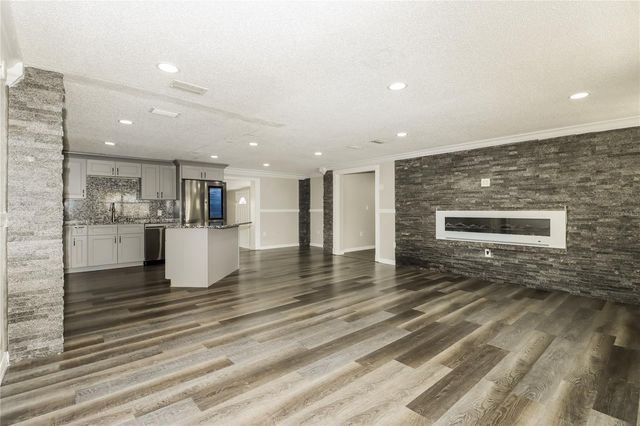 3147 36TH AVENUE N, St Petersburg, FL 33713