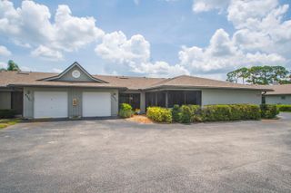 646 CENTRE SW 102, Vero Beach, FL 32962