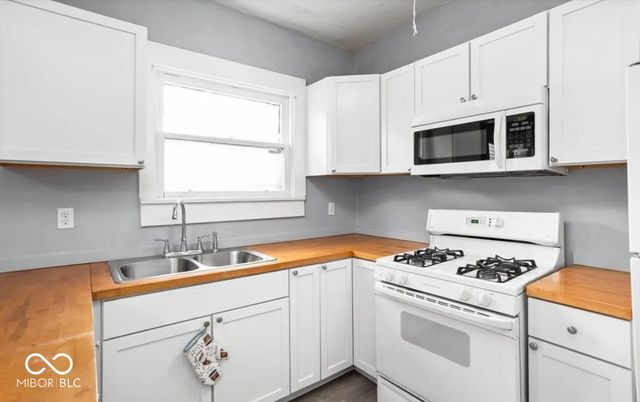 901 N Parker Avenue, Indianapolis, IN 46201