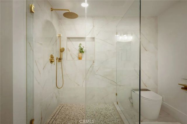 17601 McCormick Street, Encino, CA 91316