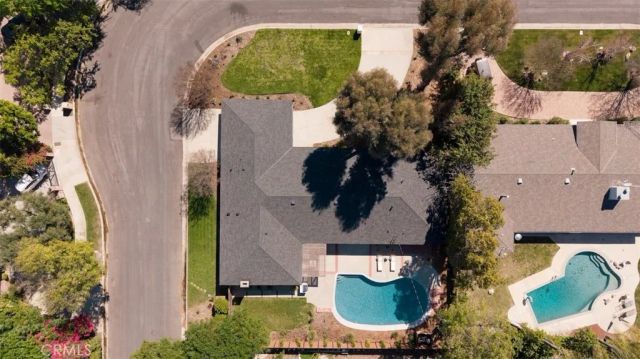 17601 McCormick Street, Encino, CA 91316