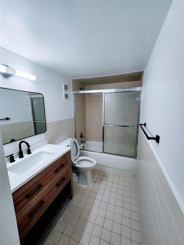 793 NE 206th Street, Miami, FL 33179