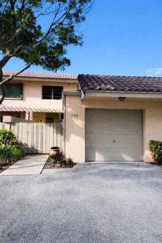 793 NE 206th Street, Miami, FL 33179