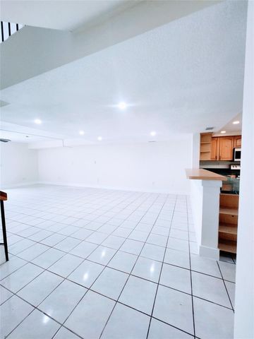 793 NE 206th Street, Miami, FL 33179