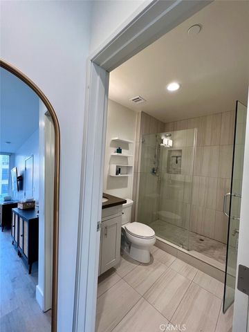 314 6th 405, Los Angeles, CA 90014