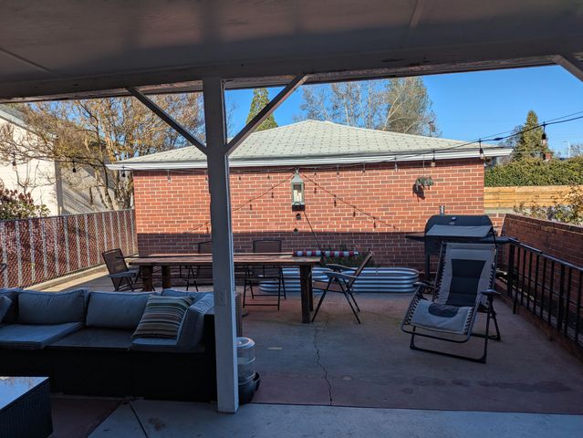 1200 Mt Pitt Avenue, Medford, OR 97501