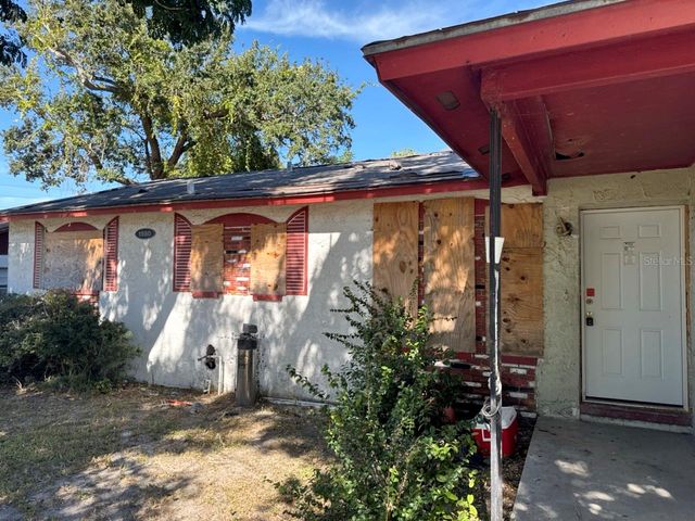 1580 OAK VILLAGE DRIVE, Largo, FL 33778