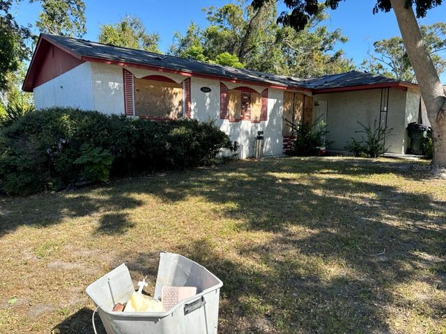 1580 OAK VILLAGE DRIVE, Largo, FL 33778
