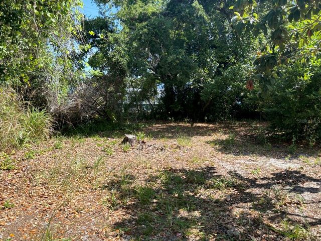 1580 OAK VILLAGE DRIVE, Largo, FL 33778