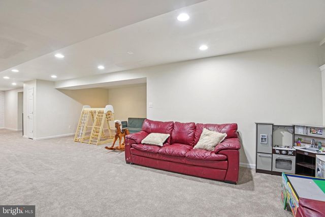 6369 CLARIDGE DR N, Frederick, MD 21701