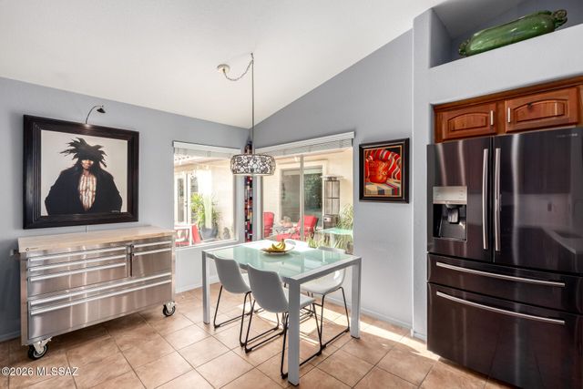 2703 E Glen Canyon Road, Green Valley, AZ 85614