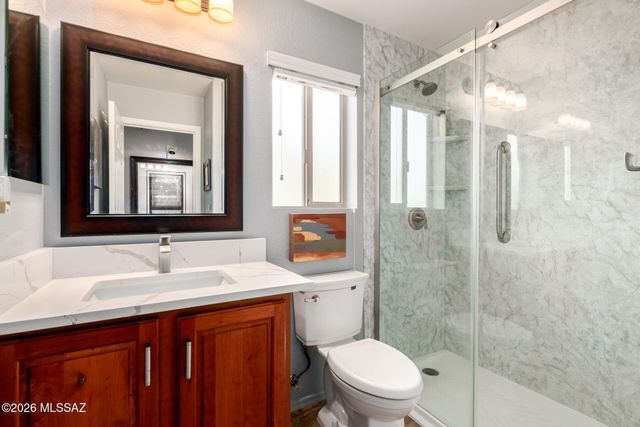 2703 E Glen Canyon Road, Green Valley, AZ 85614