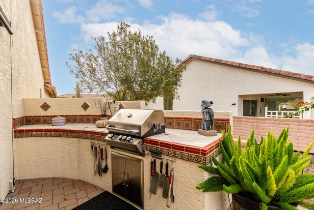 2703 E Glen Canyon Road, Green Valley, AZ 85614