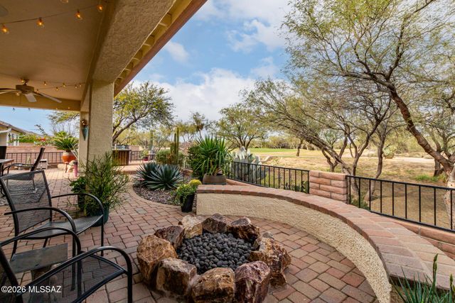 2703 E Glen Canyon Road, Green Valley, AZ 85614