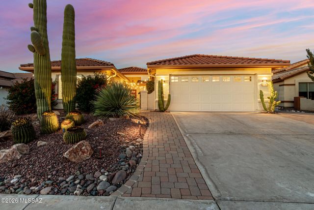 2703 E Glen Canyon Road, Green Valley, AZ 85614