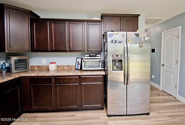 124 Waterford Way, Maysville, NC 28555