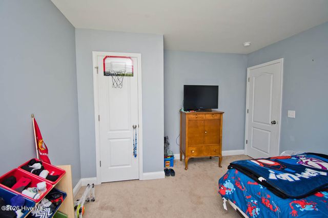 124 Waterford Way, Maysville, NC 28555