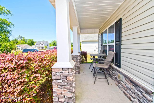 124 Waterford Way, Maysville, NC 28555