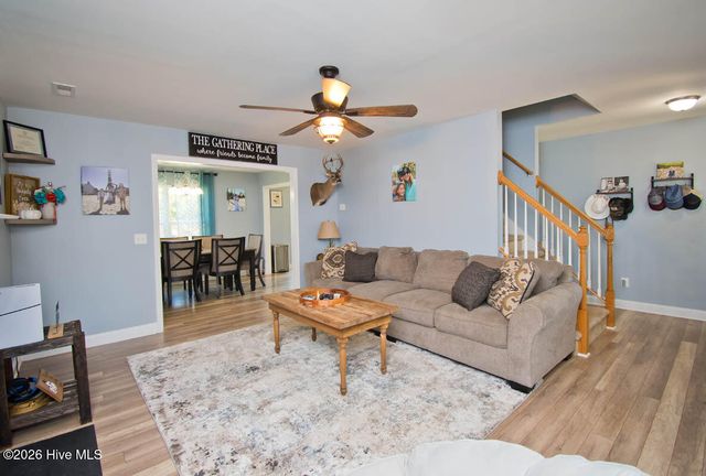 124 Waterford Way, Maysville, NC 28555