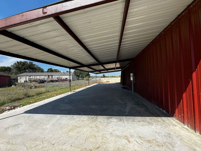 12289 N Highway 183 100, Florence, TX 76527