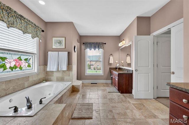 1449 Fairbrook Drive, Des Peres, MO 63131