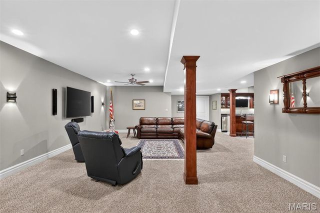 1449 Fairbrook Drive, Des Peres, MO 63131