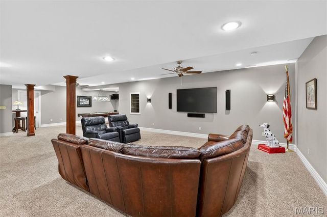 1449 Fairbrook Drive, Des Peres, MO 63131