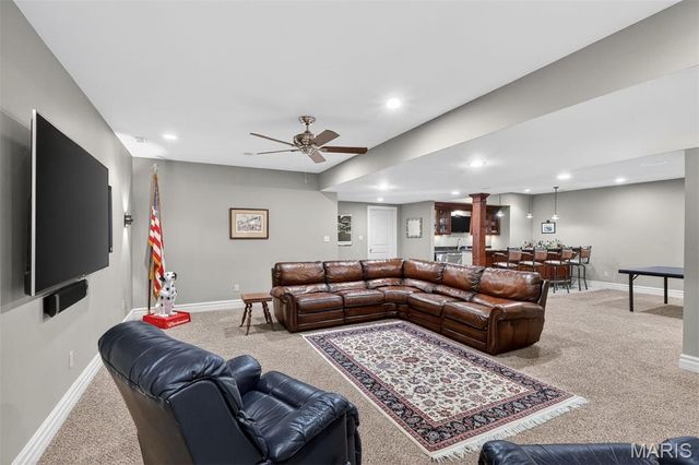 1449 Fairbrook Drive, Des Peres, MO 63131