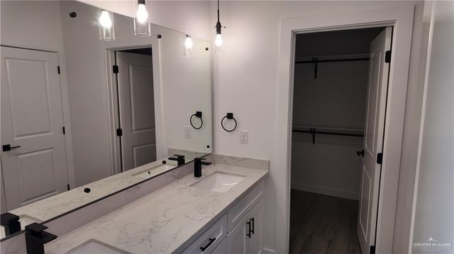 909 E 41st Street, San Juan, TX 78589