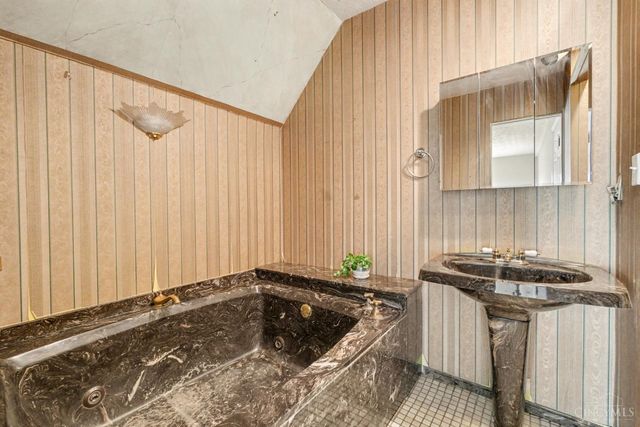 7817 Red Mill Drive, West Chester, OH 45069