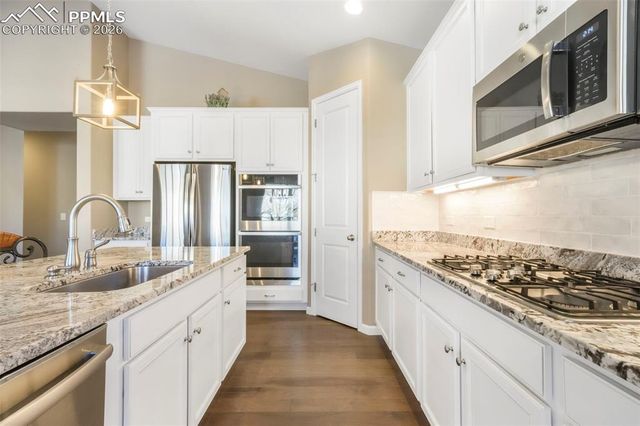 5724 Berry Ridge Way, Castle Rock, CO 80104