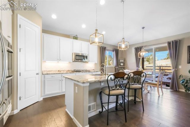 5724 Berry Ridge Way, Castle Rock, CO 80104