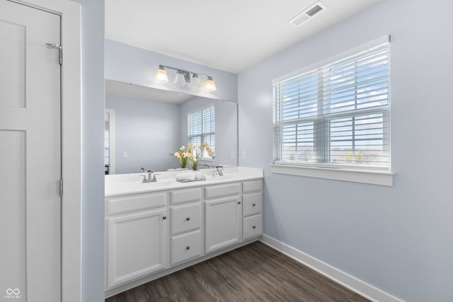 12902 Girvan Way, Fishers, IN 46037