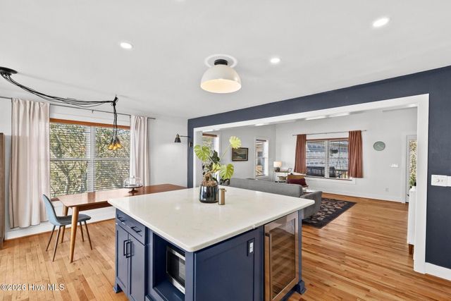 1039 Chadwick Shores Drive, Sneads Ferry, NC 28460