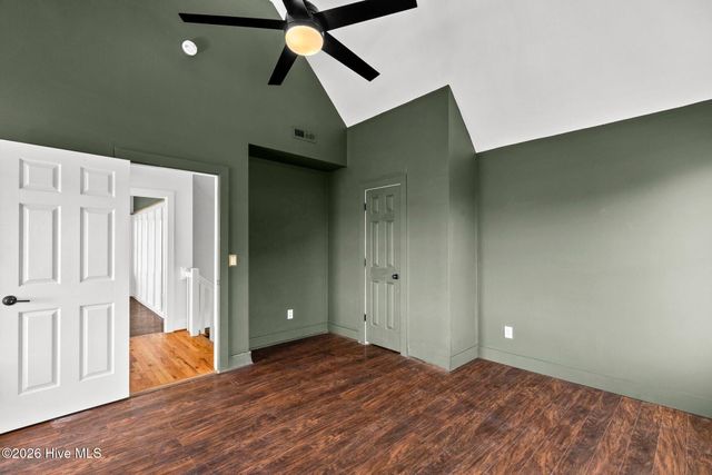 1039 Chadwick Shores Drive, Sneads Ferry, NC 28460