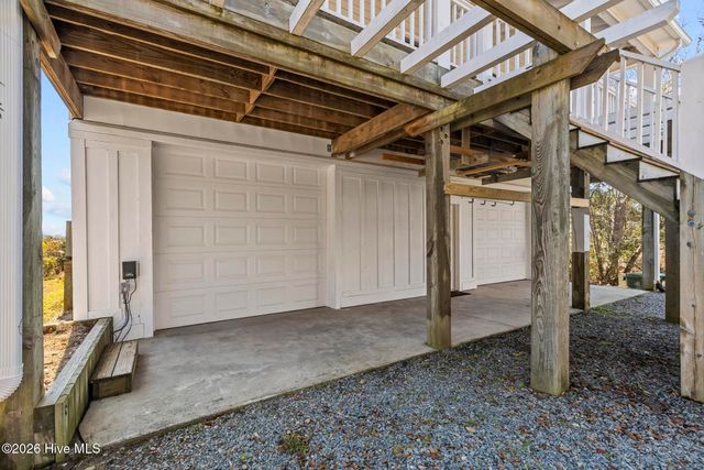 1039 Chadwick Shores Drive, Sneads Ferry, NC 28460