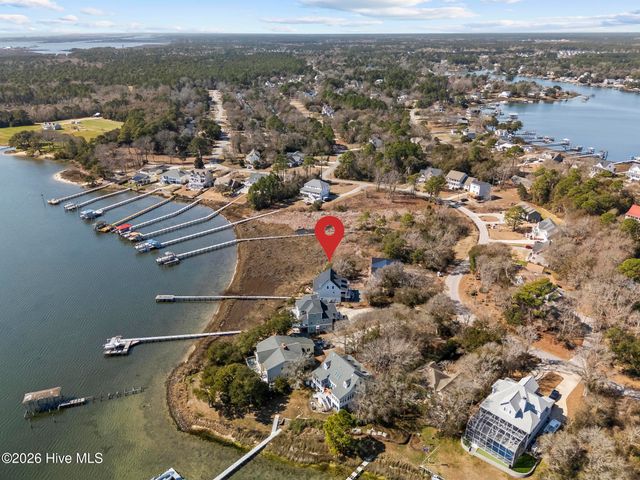 1039 Chadwick Shores Drive, Sneads Ferry, NC 28460