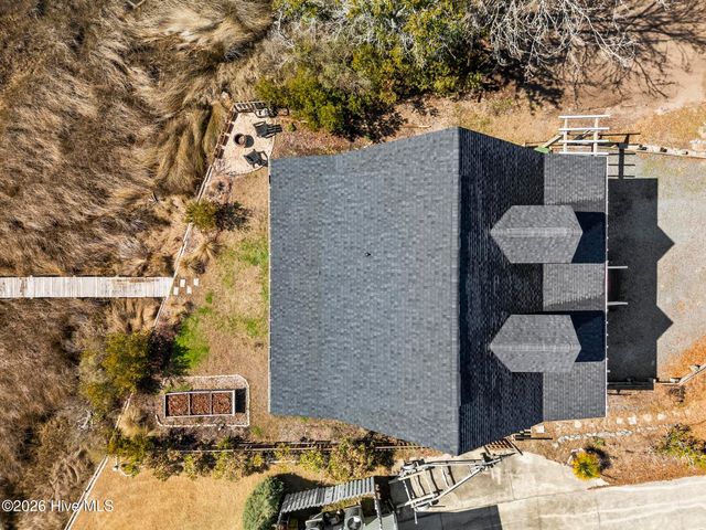 1039 Chadwick Shores Drive, Sneads Ferry, NC 28460