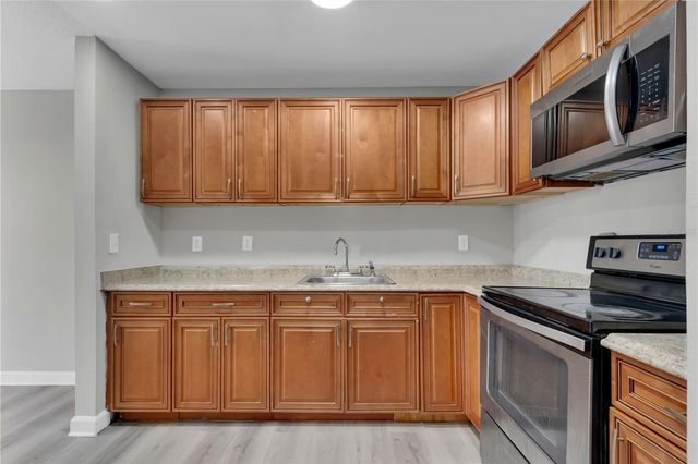 2326 HUNTINGTON GREEN COURT 4, Orlando, FL 32839