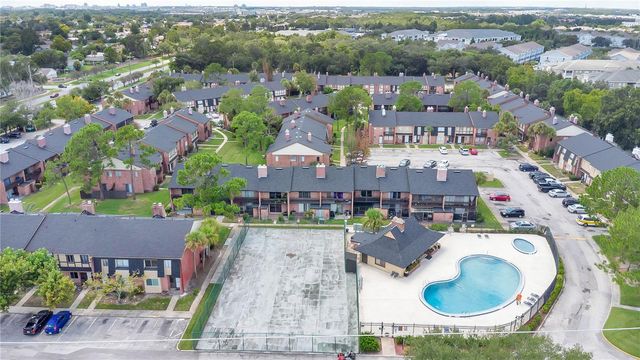 2326 HUNTINGTON GREEN COURT 4, Orlando, FL 32839