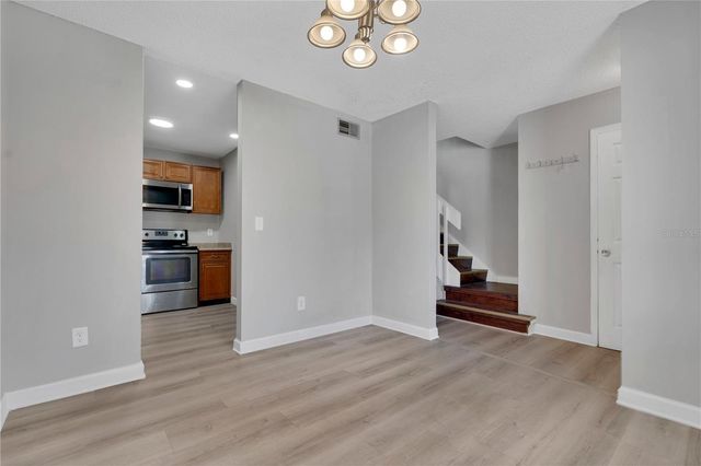 2326 HUNTINGTON GREEN COURT 4, Orlando, FL 32839