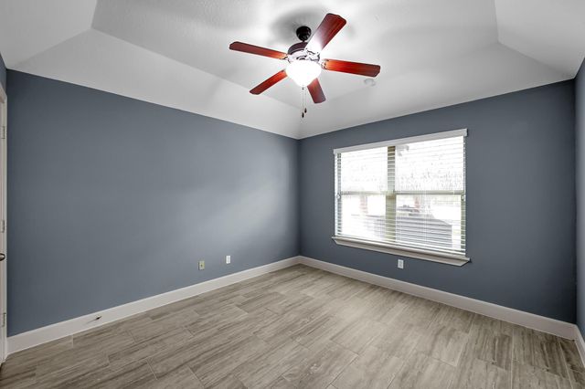 11486 Oak Springs Drive, Willis, TX 77378