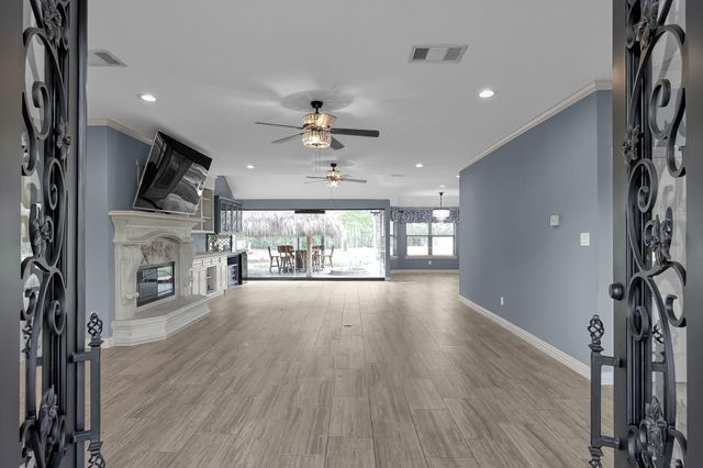 11486 Oak Springs Drive, Willis, TX 77378