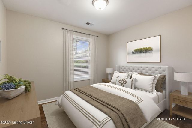 3802 Falcon Crest Dr 128, Louisville, KY 40219