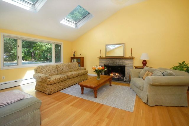 36 Russell, Carlisle, MA 01741