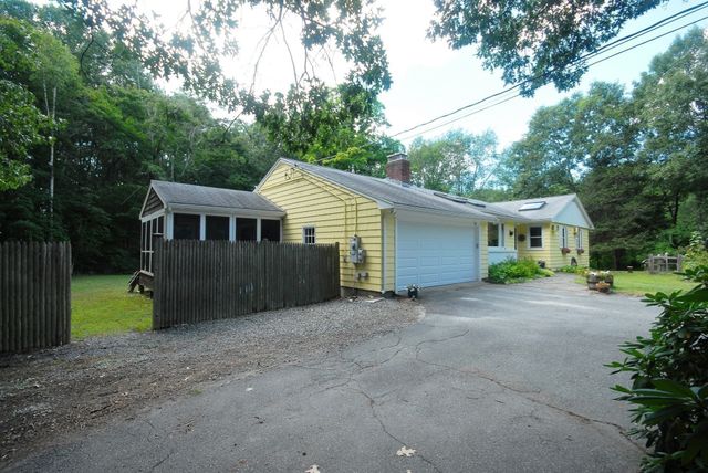 36 Russell, Carlisle, MA 01741
